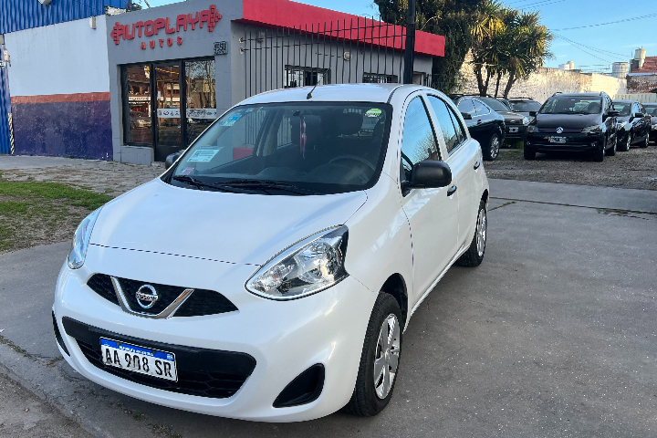 Nissan  March 1.6 Advance Media Tech 107cv Mt